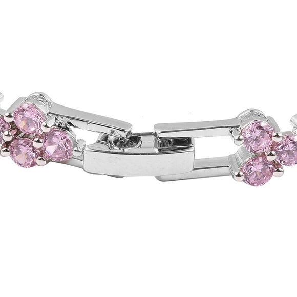 Pink Heart Bracelet - Picture 2 of 5